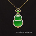 White gold gourd emerald pendant